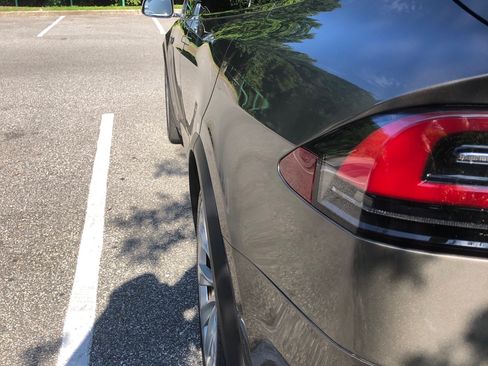 Used 2016 Tesla Model X 75D image 17