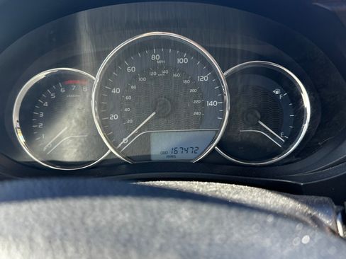 Used 2014 Toyota Corolla LE image 9