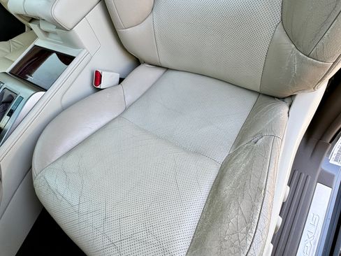 Used 2011 Lexus GX 460 image 19