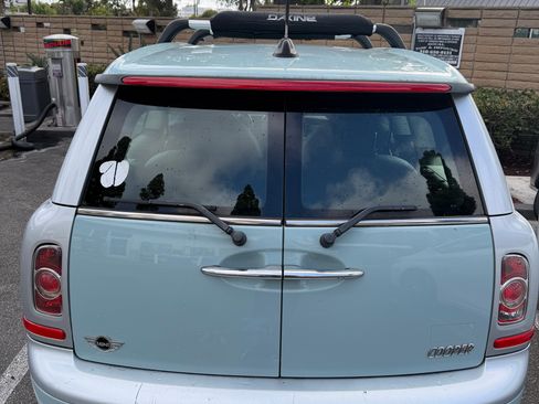 Used 2012 MINI Cooper Clubman FWD image 2