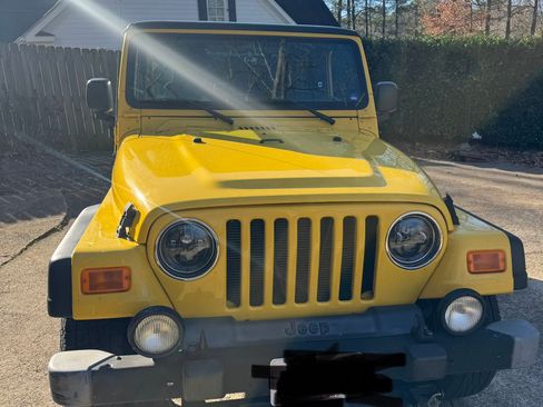 Used 2004 Jeep Wrangler 4WD w/ 30" Tire & Wheel Group image 4