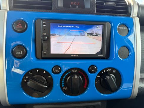 Used 2008 Toyota FJ Cruiser 4WD image 6