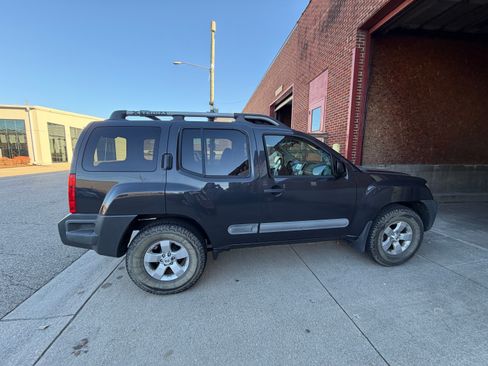 Used 2011 Nissan Xterra S image 9