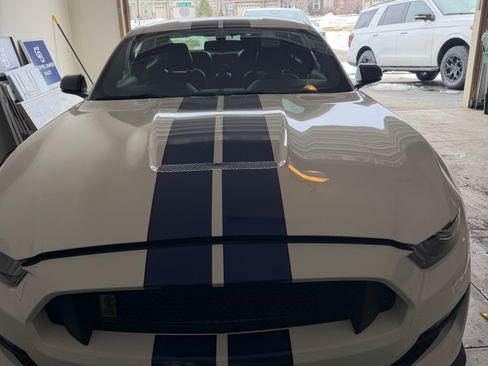 Used 2016 Ford Mustang Shelby GT350 w/ Technology Package image 6