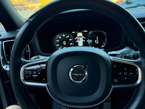 Used 2019 Volvo S60 T8 R-Design AWD/4WD image 11