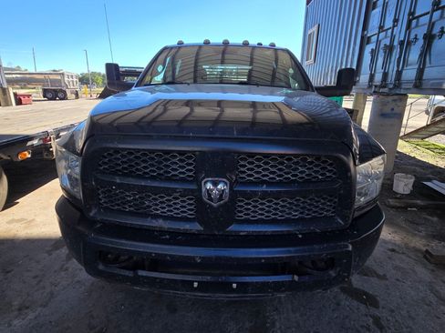 Used 2018 RAM 3500 Tradesman w/ Popular Equipment Group image 5