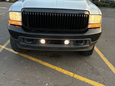 Used 2004 Ford F250 XLT image 1