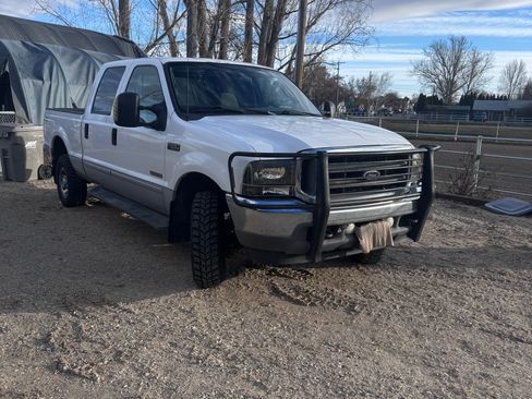 Used 2003 Ford F250 XL image 1