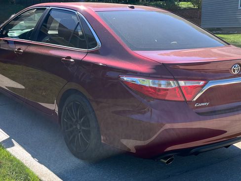 Used 2015 Toyota Camry XSE image 4