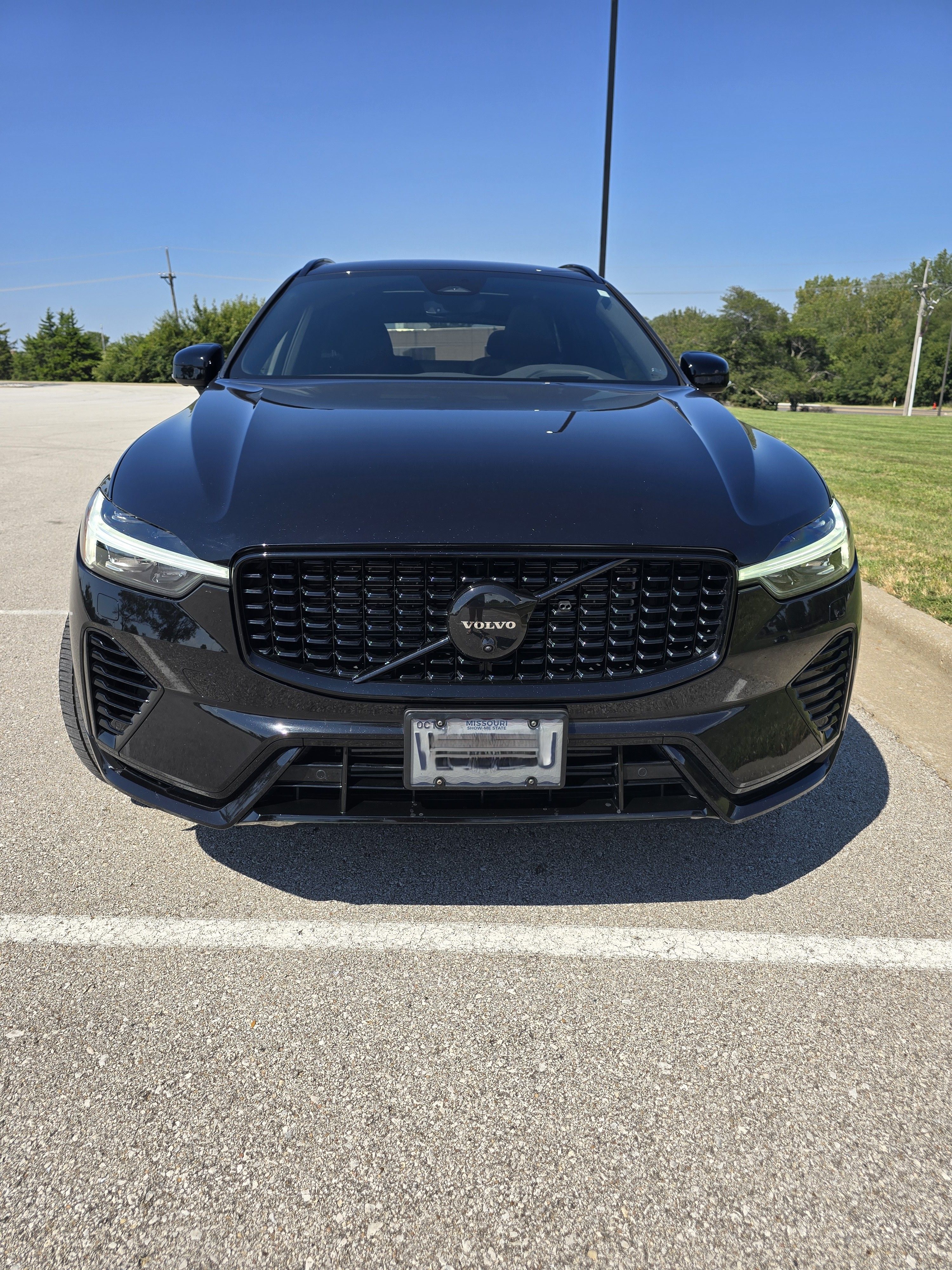 Used 2024 Volvo XC60 T8 Ultimate w/ Protection Package Premier AWD/4WD image 5