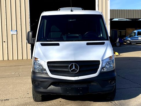 Used 2016 Mercedes-Benz Sprinter 2500 image 1