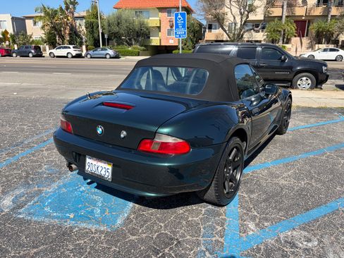 Used 2001 BMW Z3 2.5i image 8