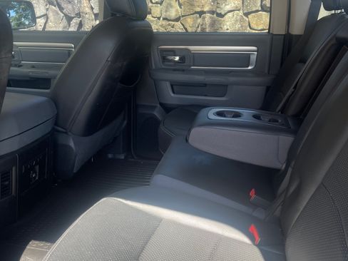 Used 2015 RAM 1500 Big Horn RWD image 6