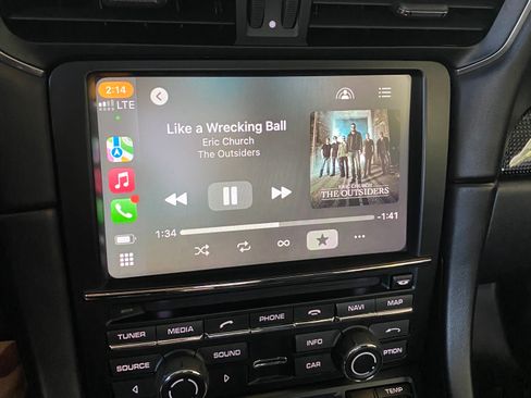 Used 2015 Porsche 911 Turbo S image 18