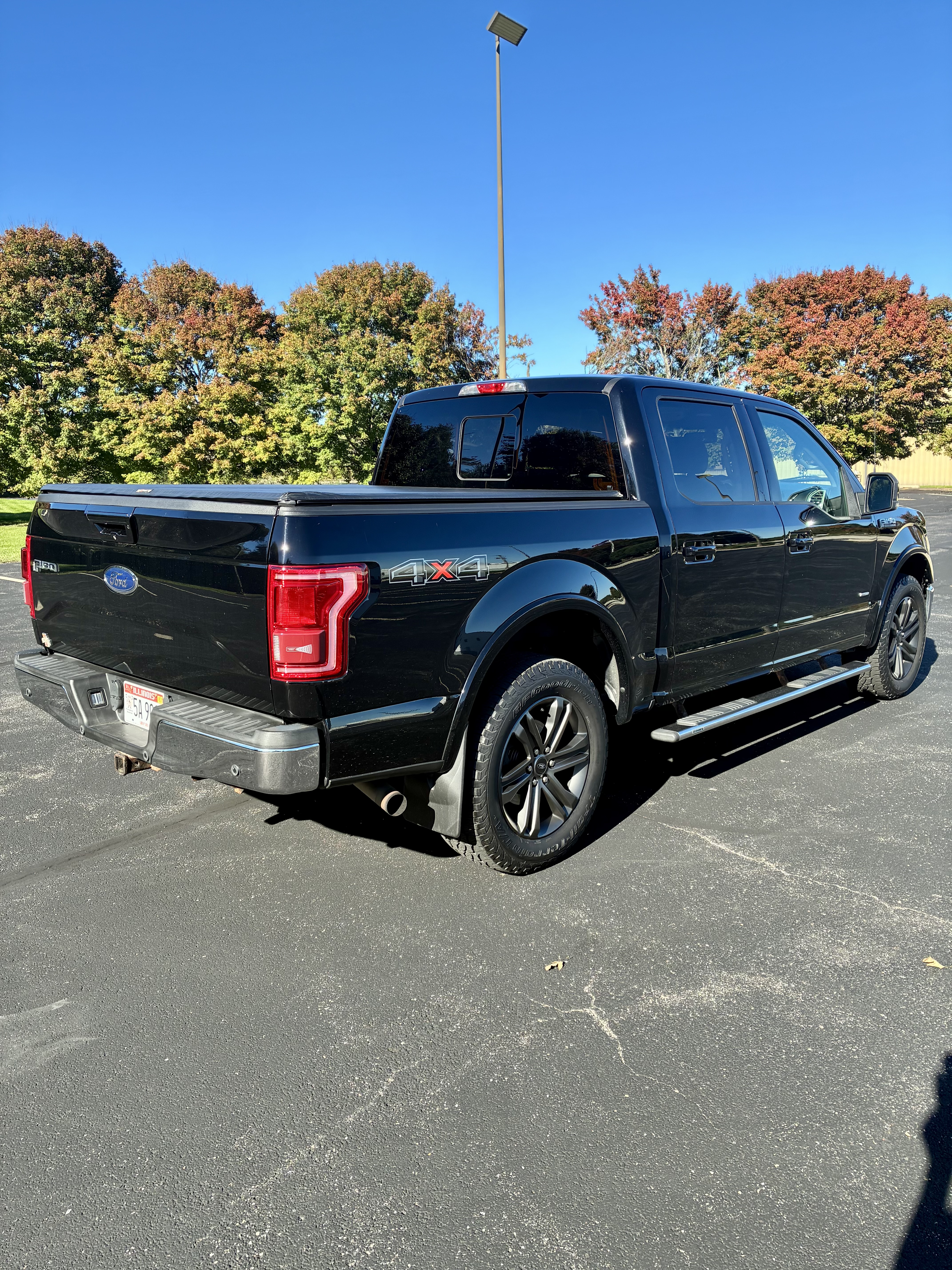 Used 2016 Ford F150 Lariat w/ Equipment Group 501A Mid AWD/4WD image 17