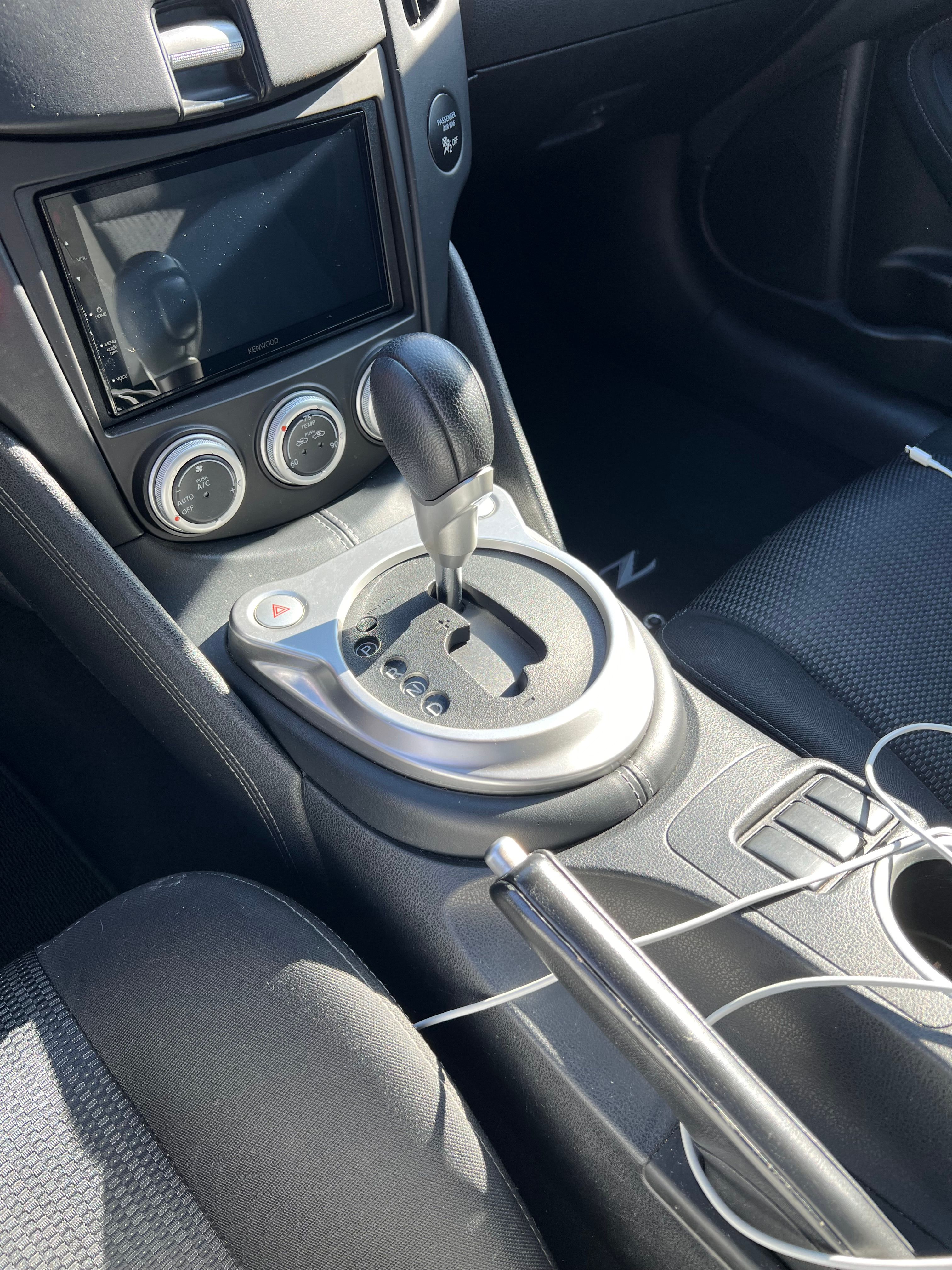 Used 2012 Nissan 370Z Coupe RWD image 8