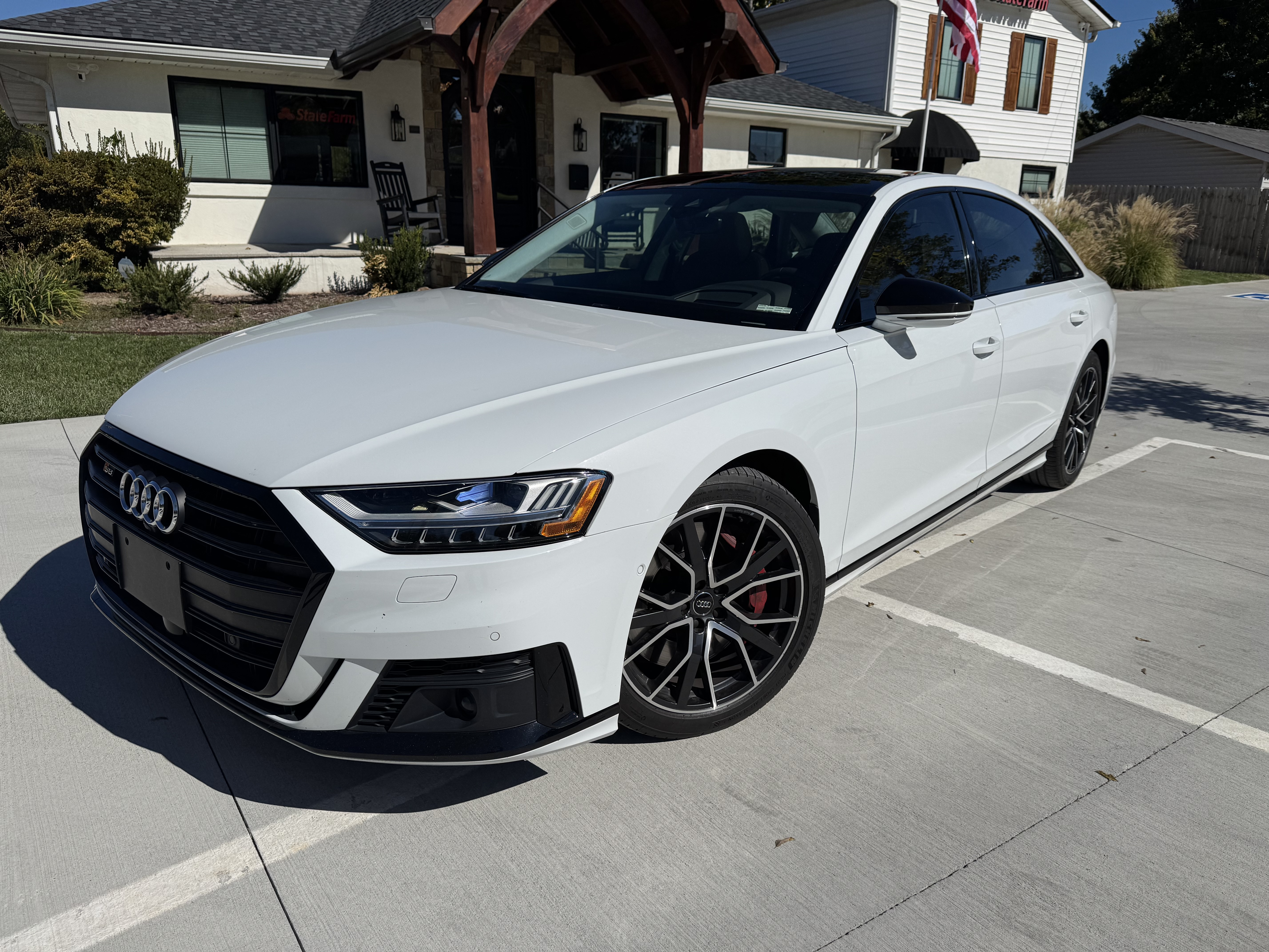 Used 2020 Audi S8 L w/ S8 Executive Package AWD/4WD image 5