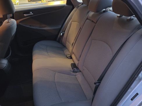 Used 2011 Hyundai Sonata GLS image 13