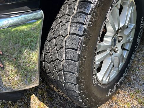 Used 2015 Ford F150 Lariat w/ Equipment Group 501A Mid image 26