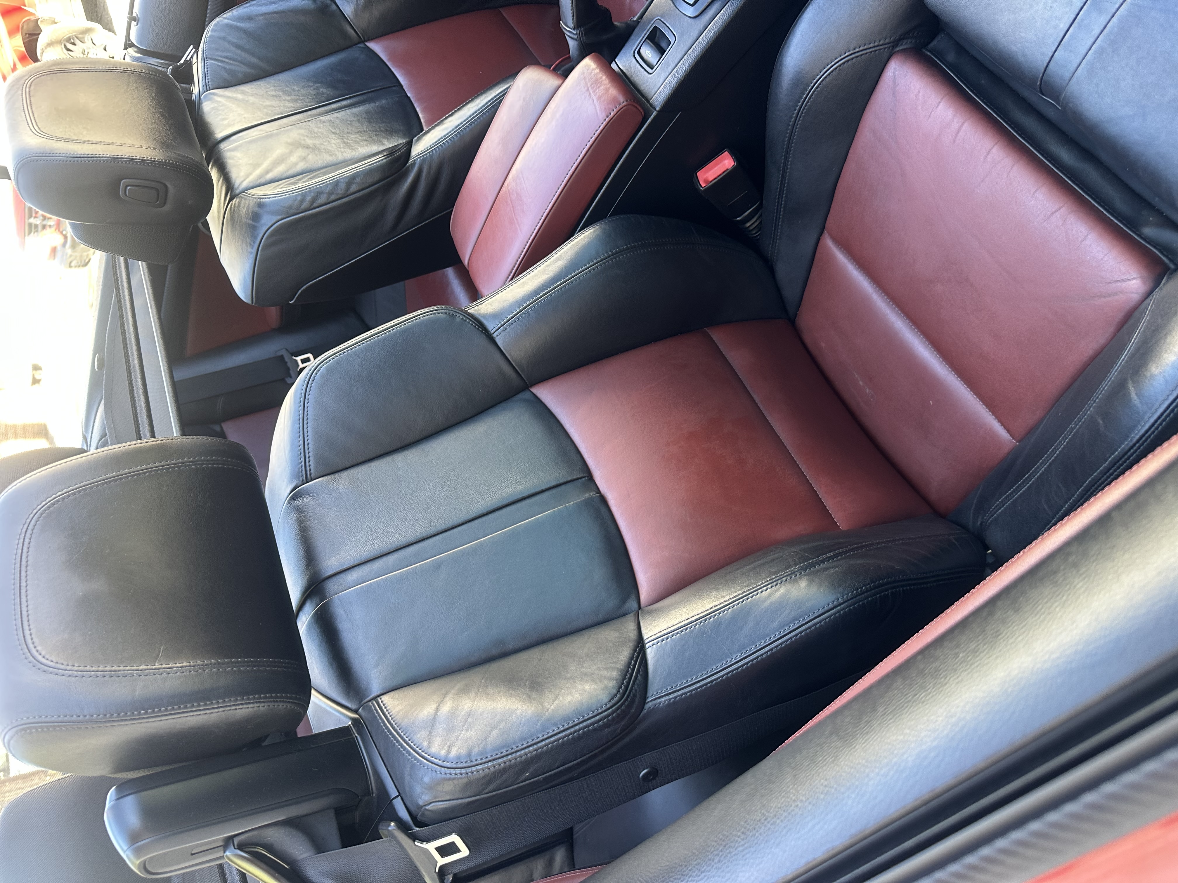 Used 2011 BMW M3 Convertible RWD image 9