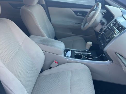 Used 2015 Nissan Altima 2.5 SV image 10
