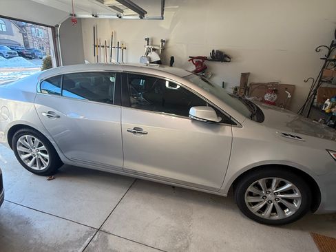 Used 2014 Buick LaCrosse Leather image 2