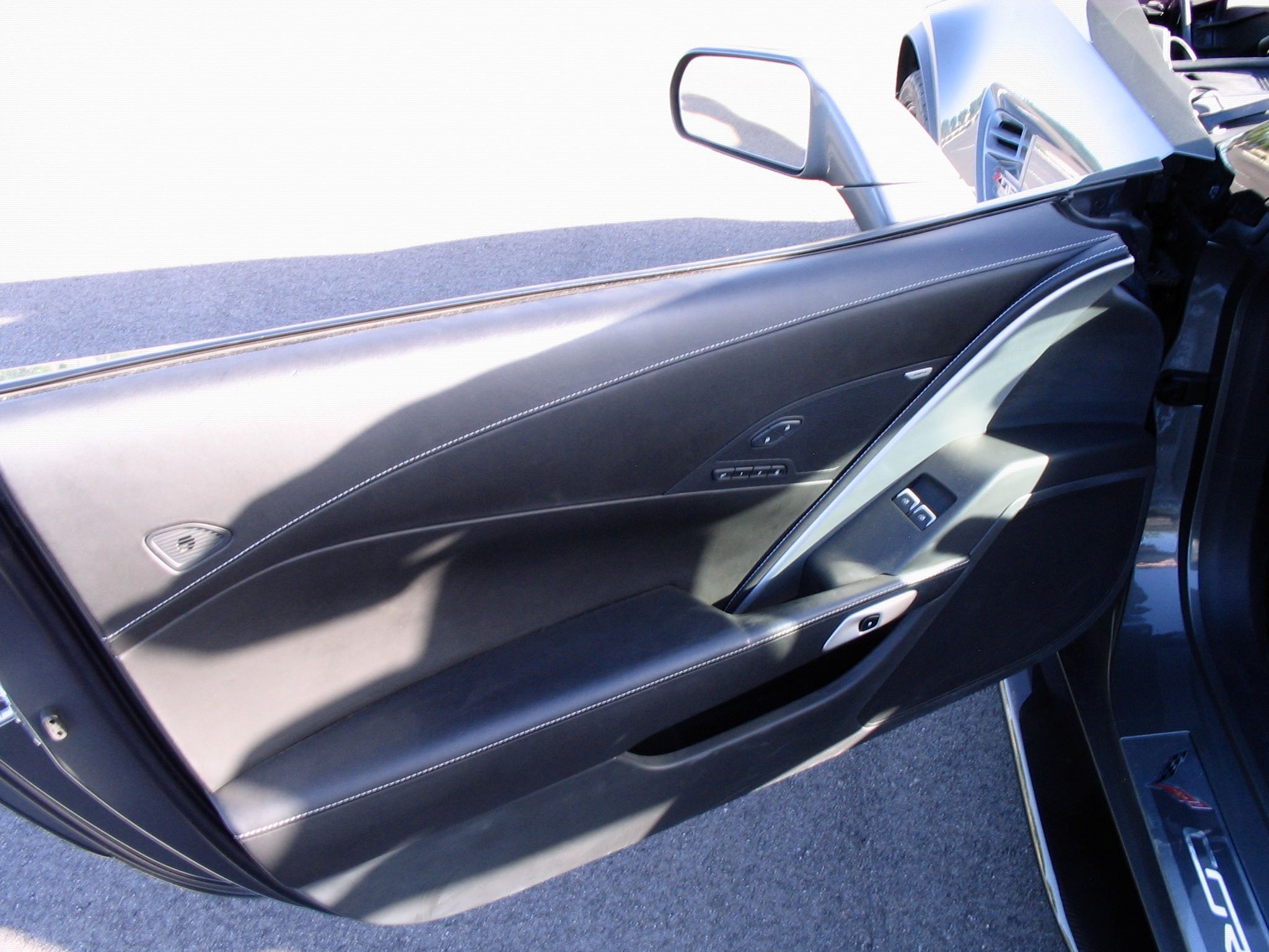 Used 2016 Chevrolet Corvette Z06 w/ 3LZ Preferred Equipment Group RWD image 17