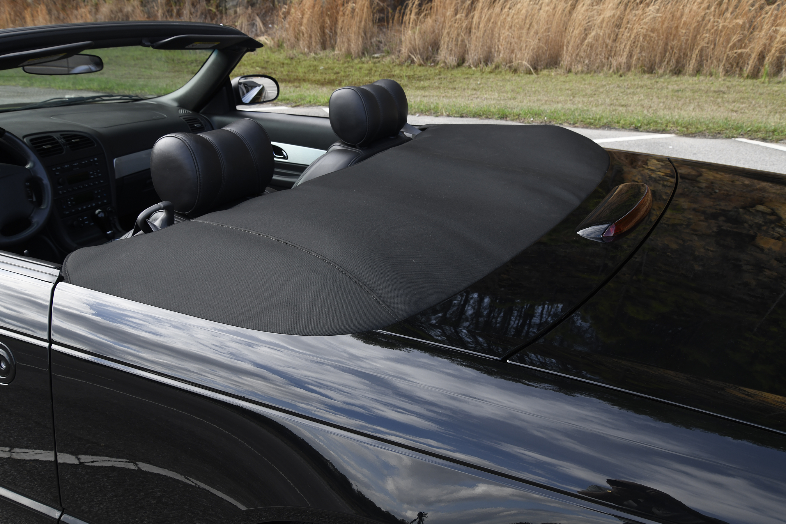 Used 2002 Ford Thunderbird RWD image 13
