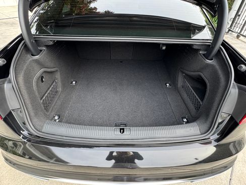 Used 2021 Audi A4 2.0T Premium w/ Convenience Package image 16