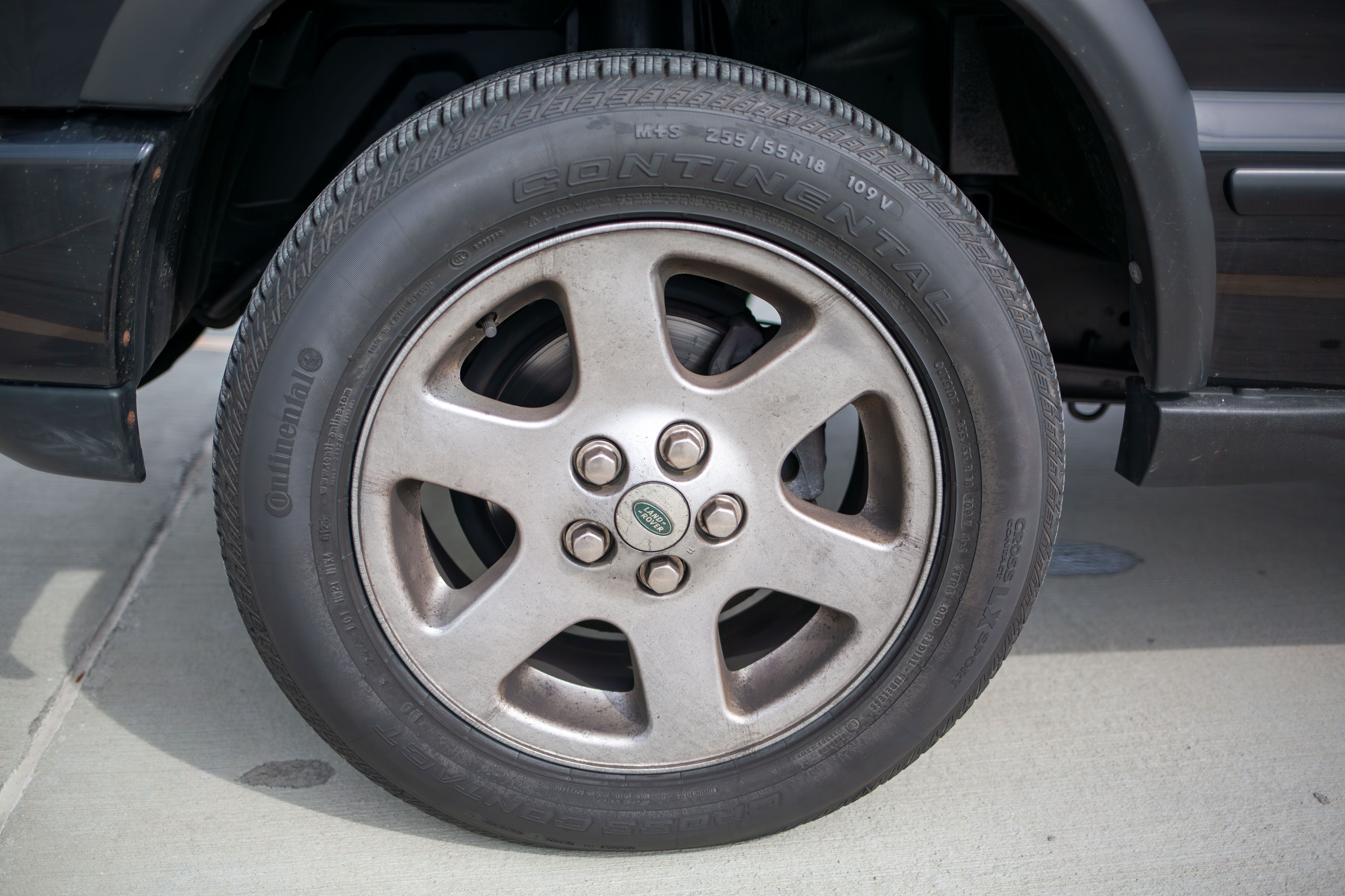 Used 2004 Land Rover Discovery SE AWD/4WD image 11