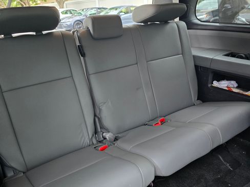 Used 2014 Toyota Sequoia Limited image 28