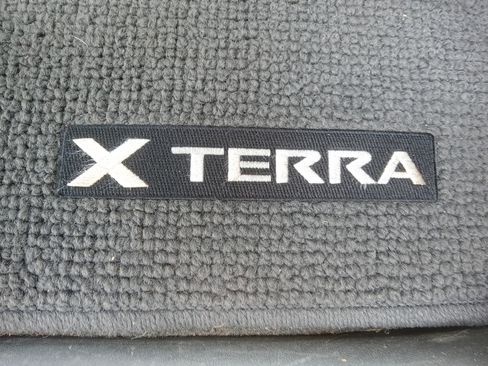 Used 2013 Nissan Xterra S image 17
