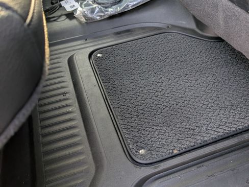 Used 2023 GMC Sierra 3500 Denali w/ Denali Black Diamond Edition image 8