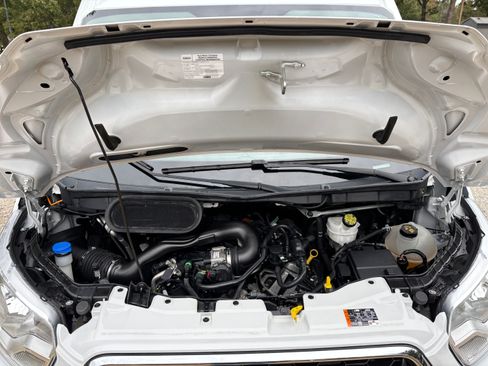 Used 2022 Ford Transit 350 XLT image 11