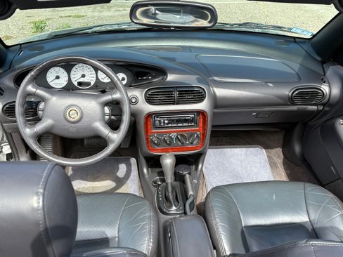 Used 2000 Chrysler Sebring JXI image 32