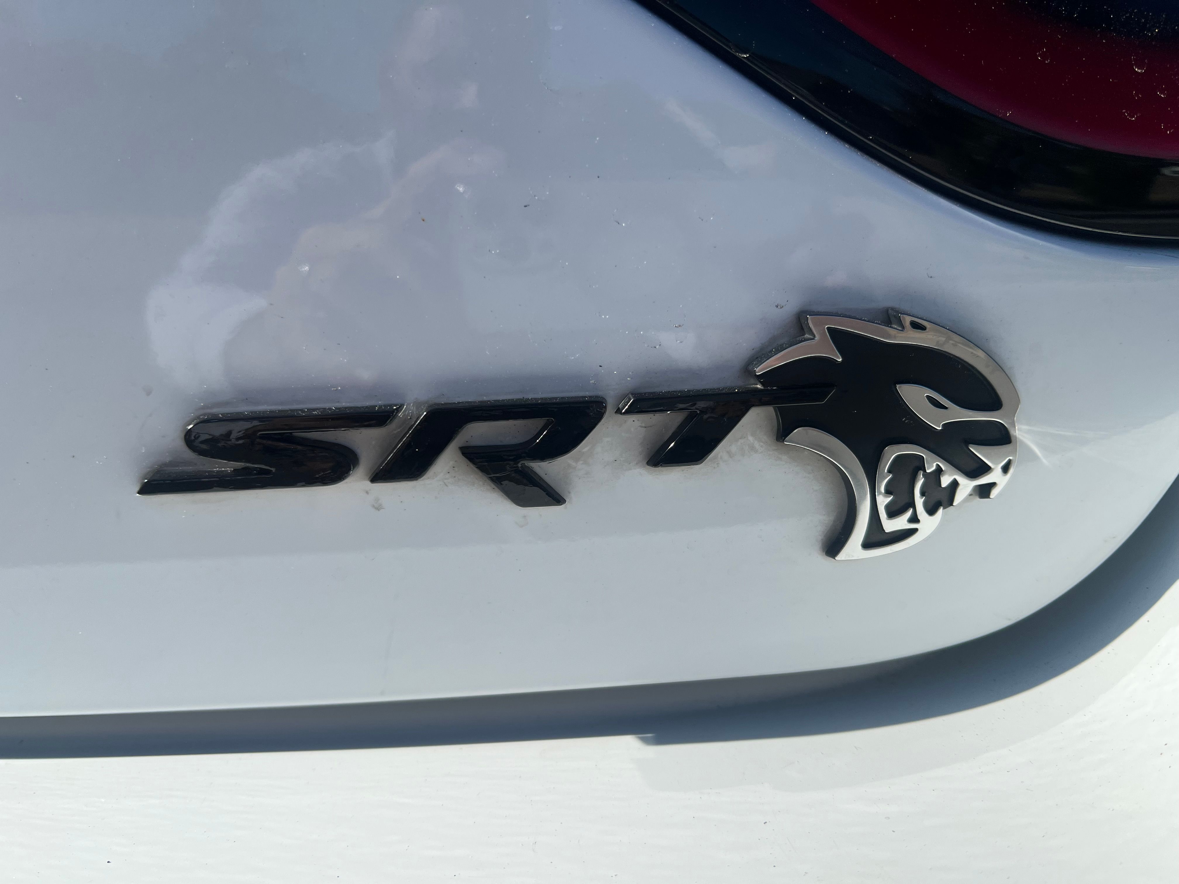Used 2018 Dodge Charger SRT Hellcat w/ Harman/Kardon Audio Group RWD image 8