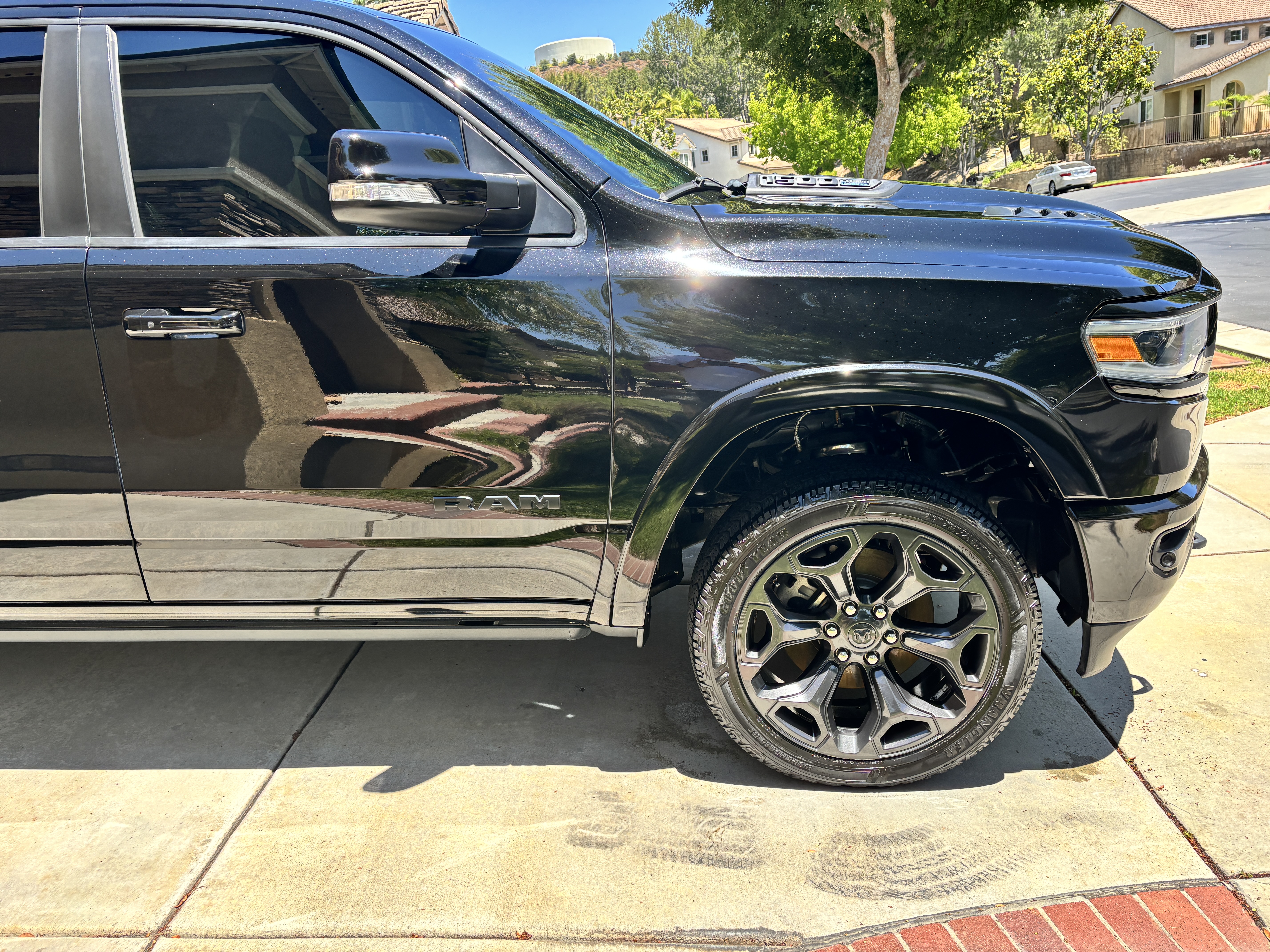 Used 2021 RAM 1500 Limited w/ Night Edition AWD/4WD image 19