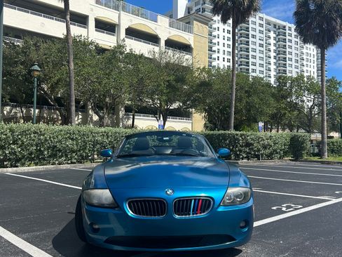 Used 2005 BMW Z4 2.5i image 5