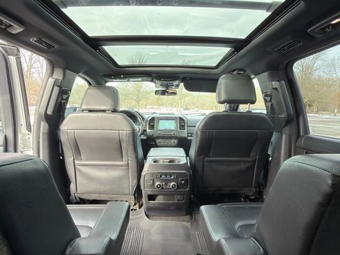 Used 2021 Ford Expedition Max Limited image 13