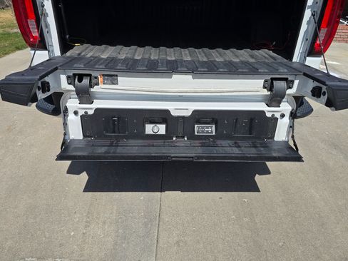 Used 2023 GMC Sierra 1500 Denali Ultimate image 8