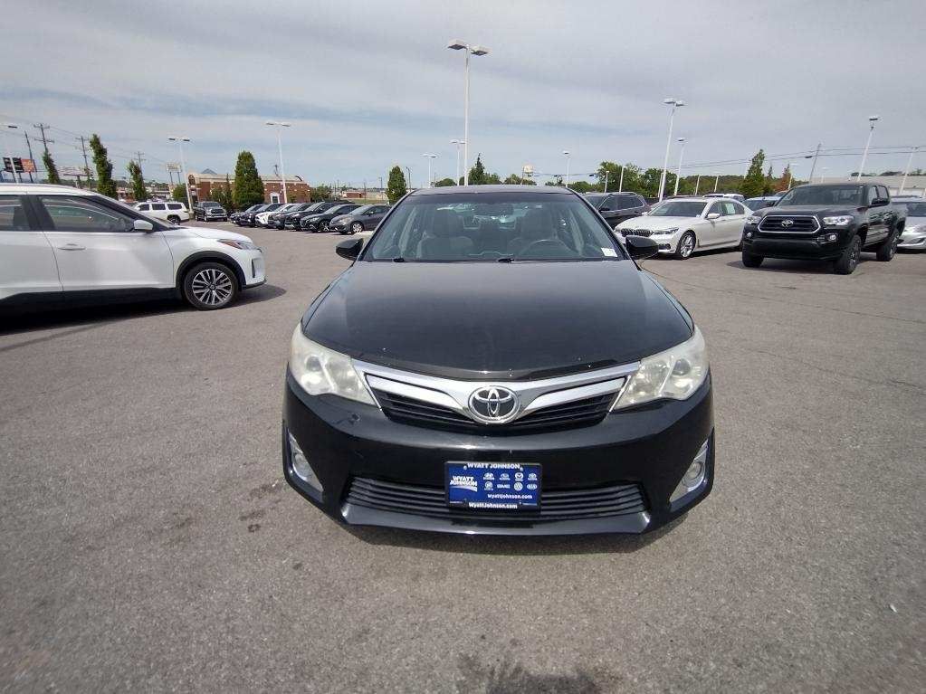 Used 2012 Toyota Camry XLE w/ Convenience Pkg FWD image 1