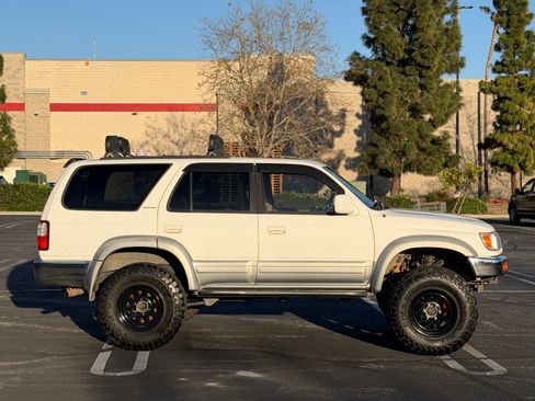 Used 1996 Toyota 4Runner Limited image 1
