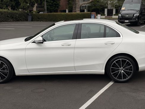 Used 2019 Mercedes-Benz C 300 Sedan image 9
