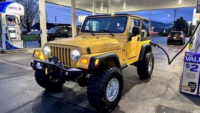 Used 2005 Jeep Wrangler X w/ Tire & Wheel Group (Ecco) AWD/4WD image 13