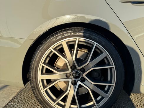 Used 2020 Audi S4 Premium Plus w/ Premium Plus Package image 16