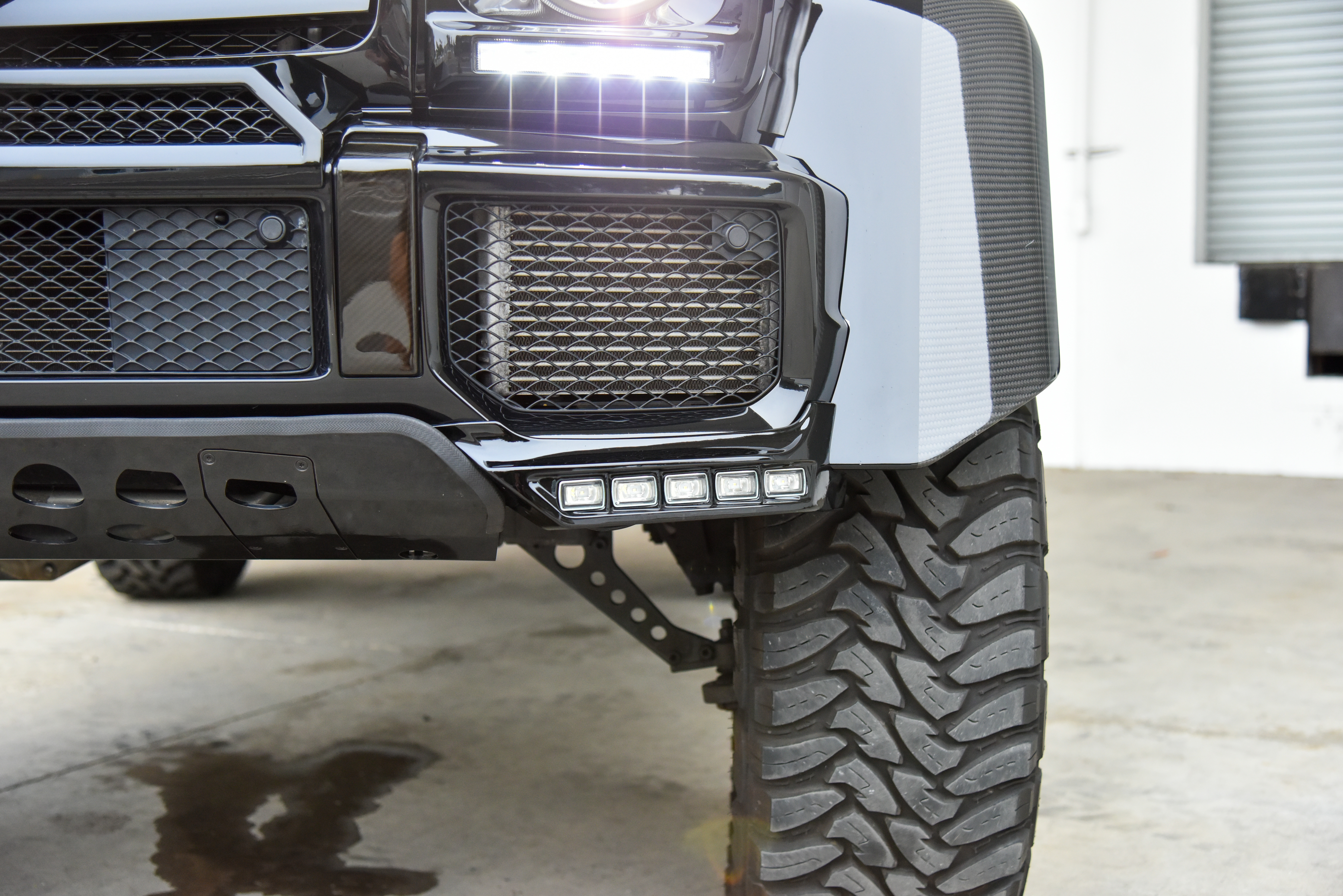 Used 2017 Mercedes-Benz G 550 Squared image 16