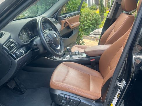 Used 2017 BMW X3 sDrive28i RWD image 11