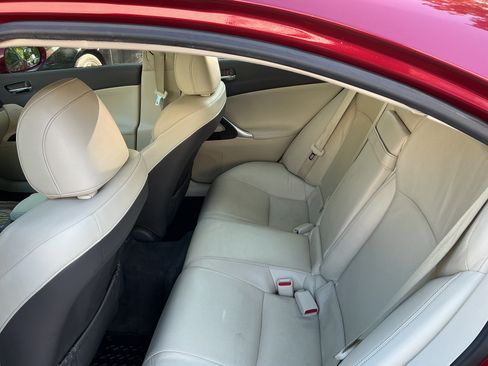 Used 2013 Lexus IS 250 AWD w/ Premium Pkg image 11