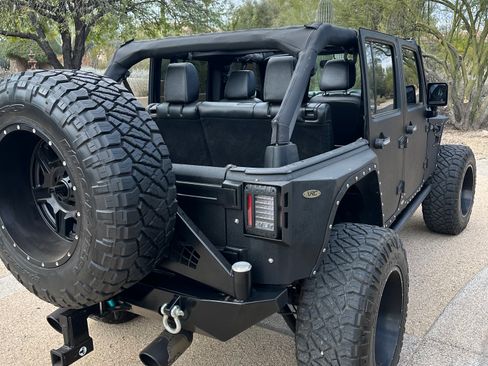 Used 2017 Jeep Wrangler Unlimited Sport w/ Quick Order Package 24S AWD/4WD image 9
