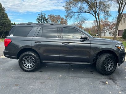 Used 2024 Ford Expedition XLT